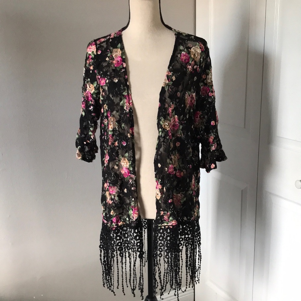 ❤️ 3X20 SWEET RAIN Laced Floral Print Boho Kimono | S